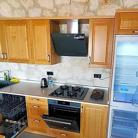 Kaleli Deluxe Homes